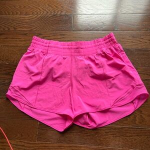 Lululemon Hotty Hot high rise shorts